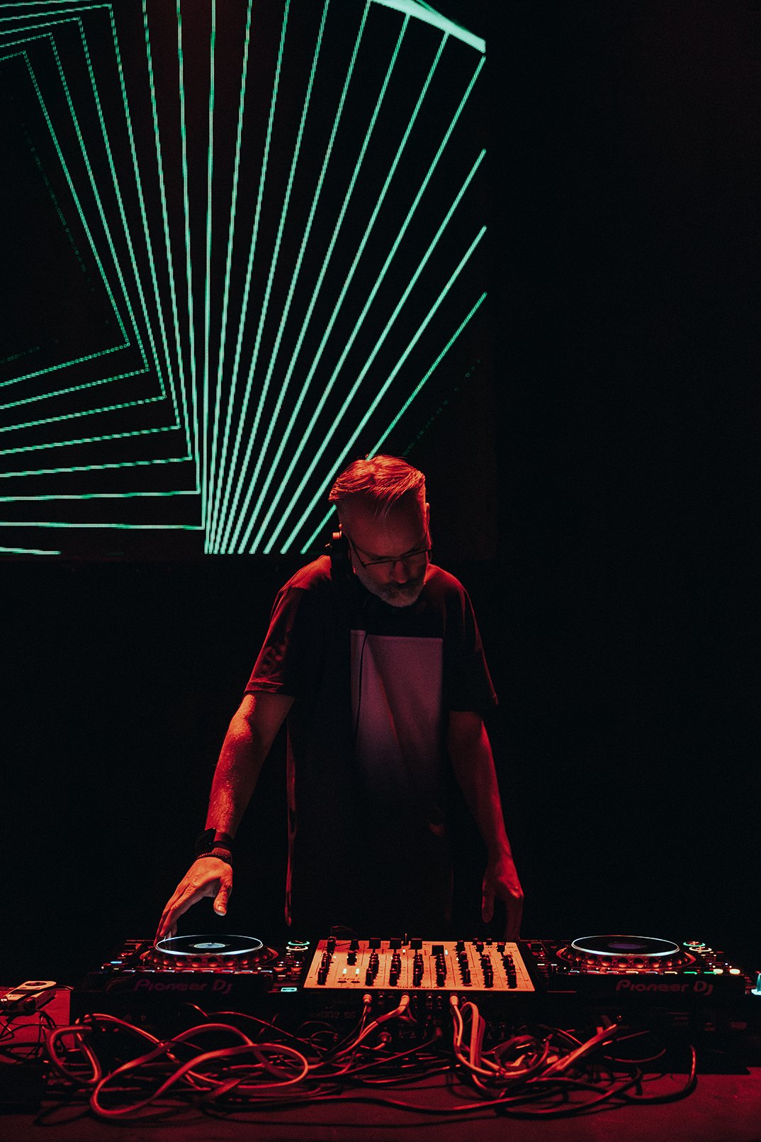 Rob Dowell performing a live DJ set